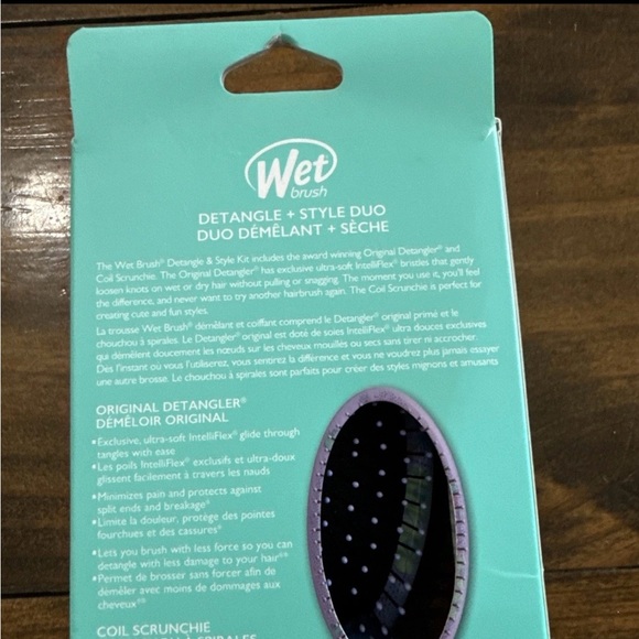 Disney The Nightmare Before Christmas Brush - Purple and Green - Picture 12 of 15